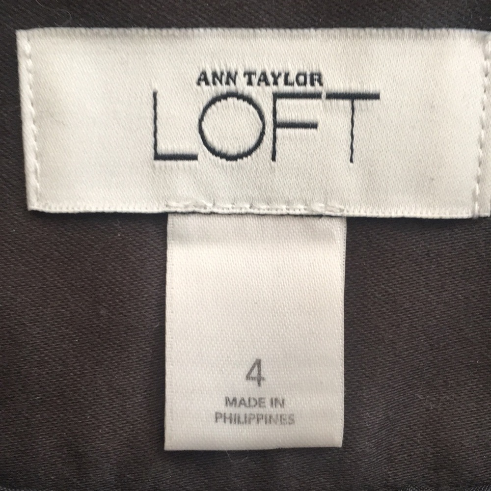 Ann Taylor Loft Dark Taupe Skirt w/ pockets - Picture 3 of 6